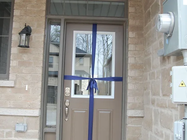 1 Tom Brown Dr #32, Brant, ON N3L 0H8