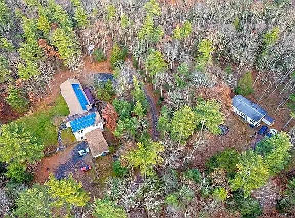 2nd image of 40 Sky Moore Ln #3