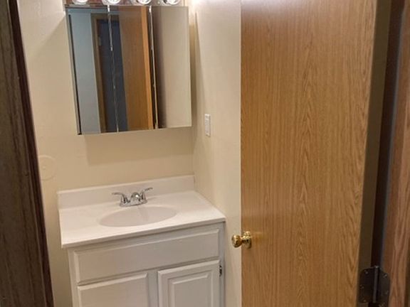5th image of 219 Bell Ave #217