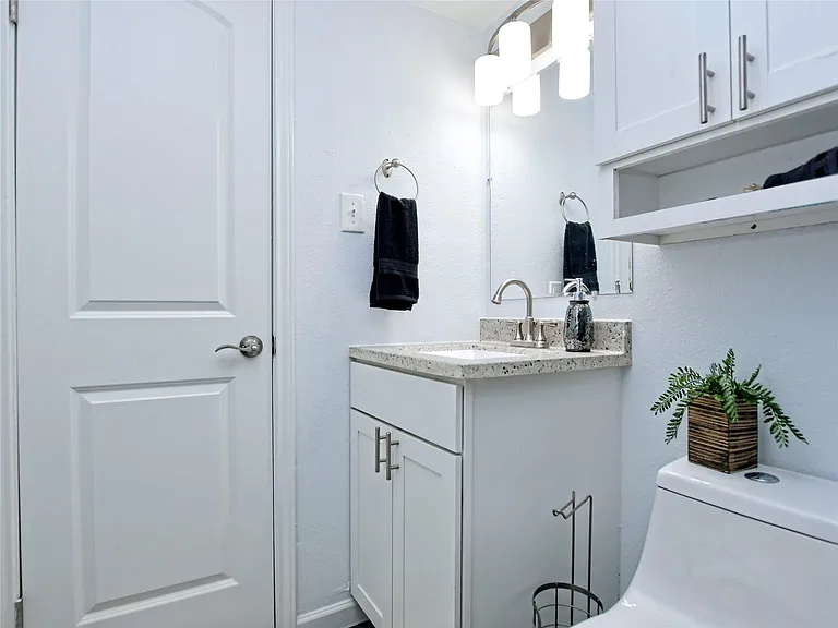 1840 Burton Dr #109 — Photo 13