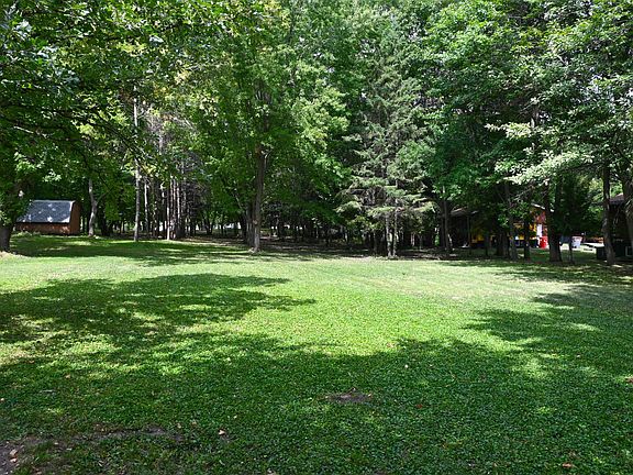 4th image of Tamarac Cir