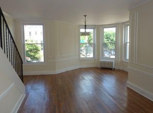 328 D St NE, Washington, DC 20002