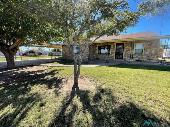 4305 E Derrick Rd, Carlsbad, NM 88220