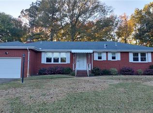1025 Old Homestead Ln, Virginia Beach, VA 23464