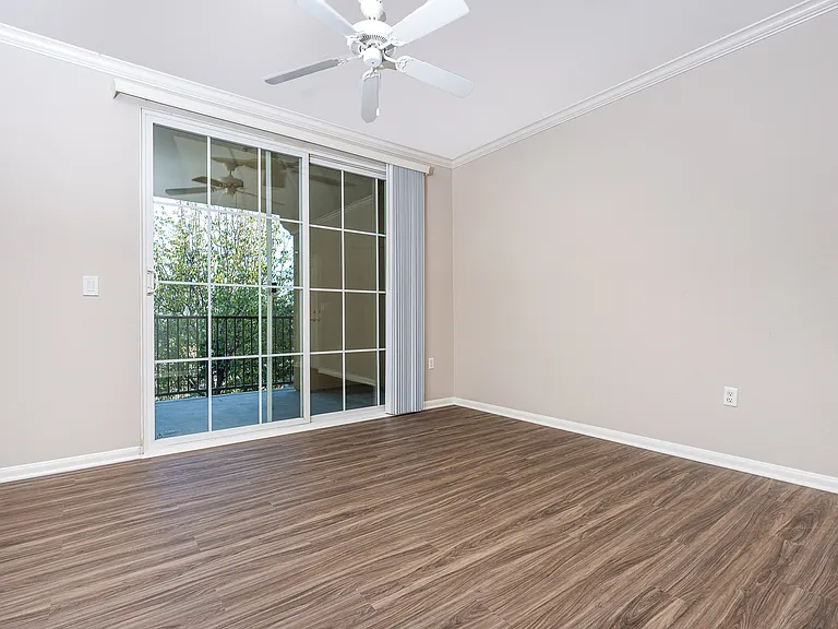 College Park Apartments — Photo 42