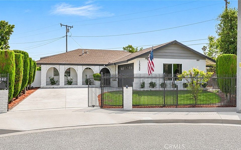 1st image of 12342 Donahue Pl