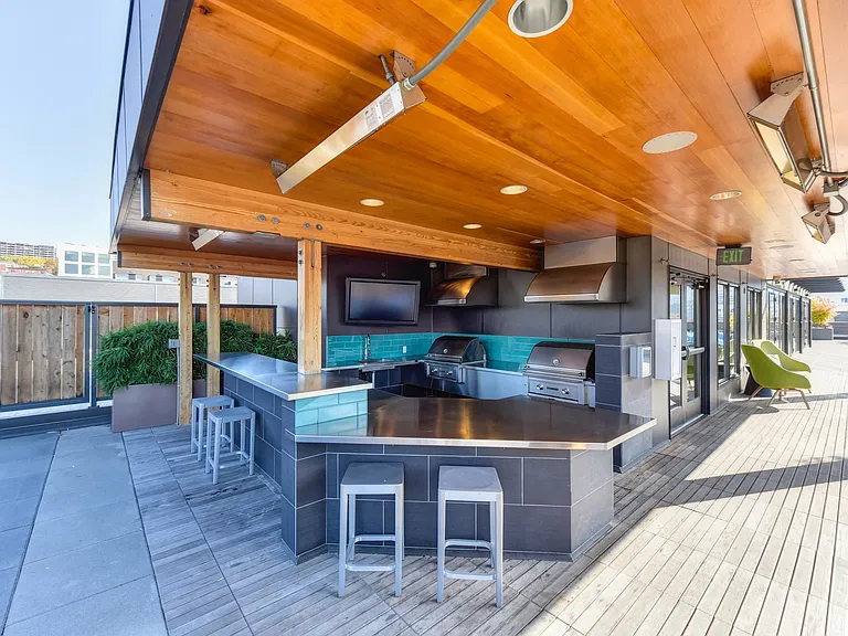 Rooftop BBQ Area