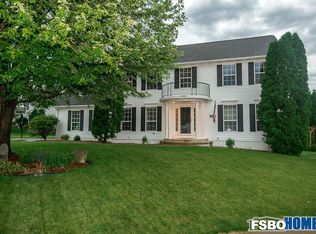 4020 Willowbrook Dr, Marion, IA 52302