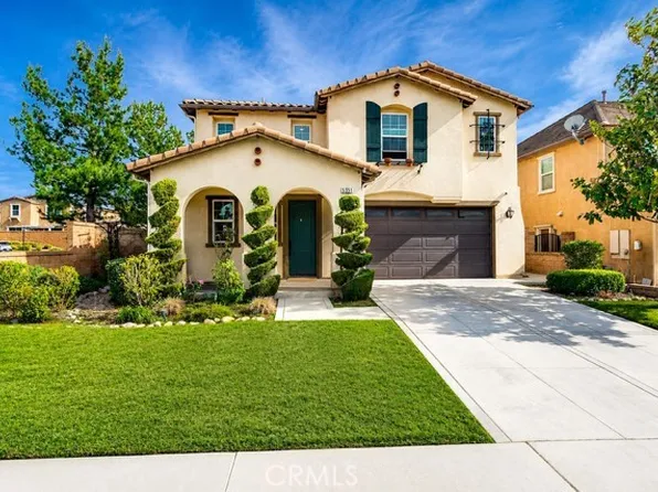 5351 Mazzulli Ct, Fontana, CA 92336