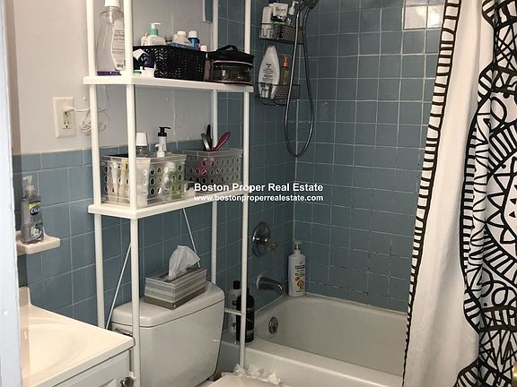 50 Charlesgate E #207 Boston - Fenway Unit Photo 6 (1)