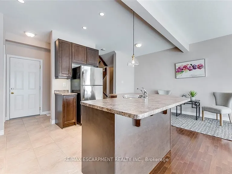 2340 Whistling Springs Cres — Photo 13