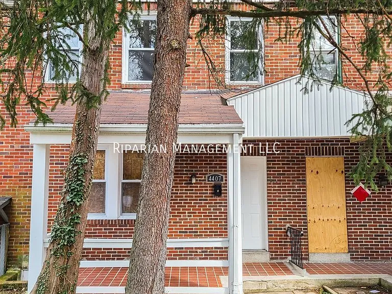 4407 Old York Rd — Photo 1