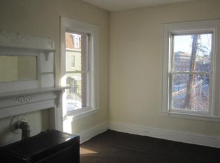63 Austin St APT 3, Worcester, MA 01609