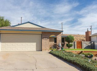2802 Harvard Dr, Farmington, NM 87402