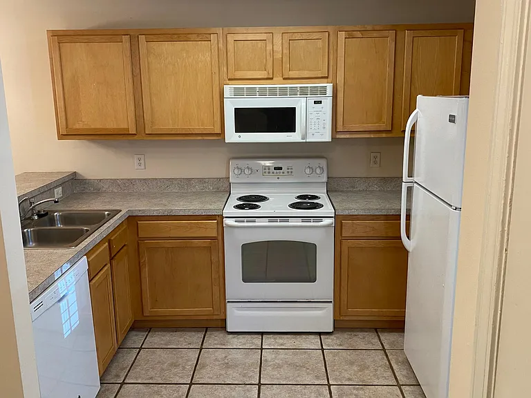 1188 Gano Ave #209 — Photo 3
