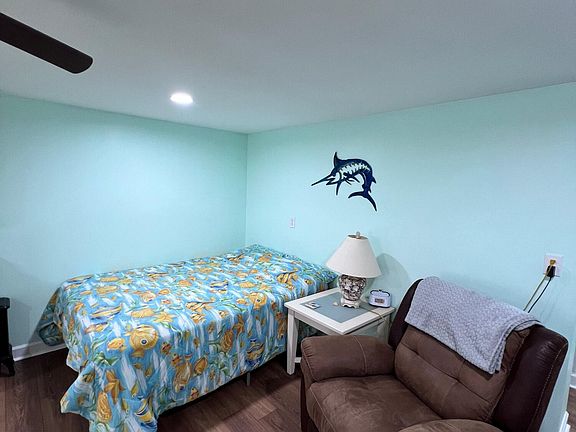 4th image of 303 Henderson Boulevard #3