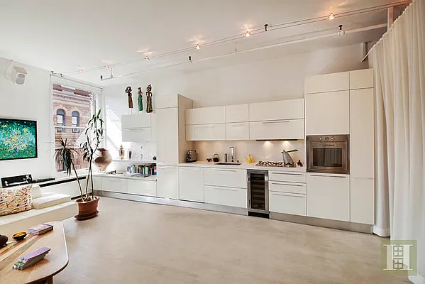 Sold by Halstead Real Estate | media 24