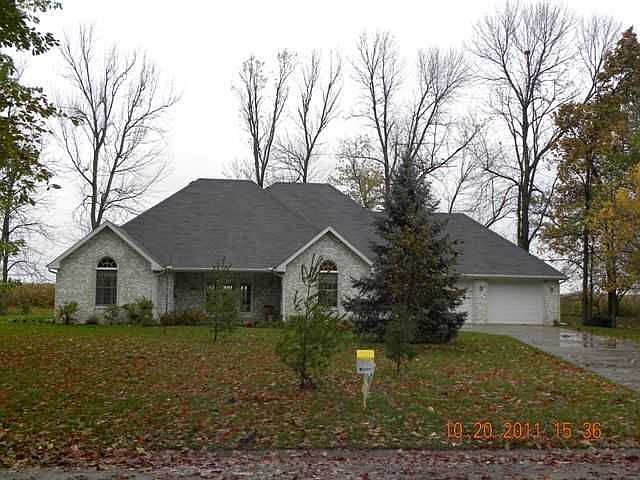 1st image of 2404 W Pineview Dr