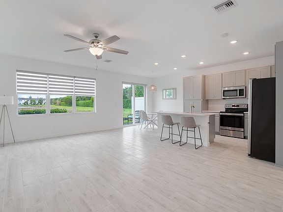 2nd image of 5002 Navali Drive