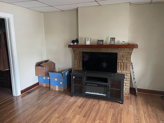 3rd image of 223 S 12th St