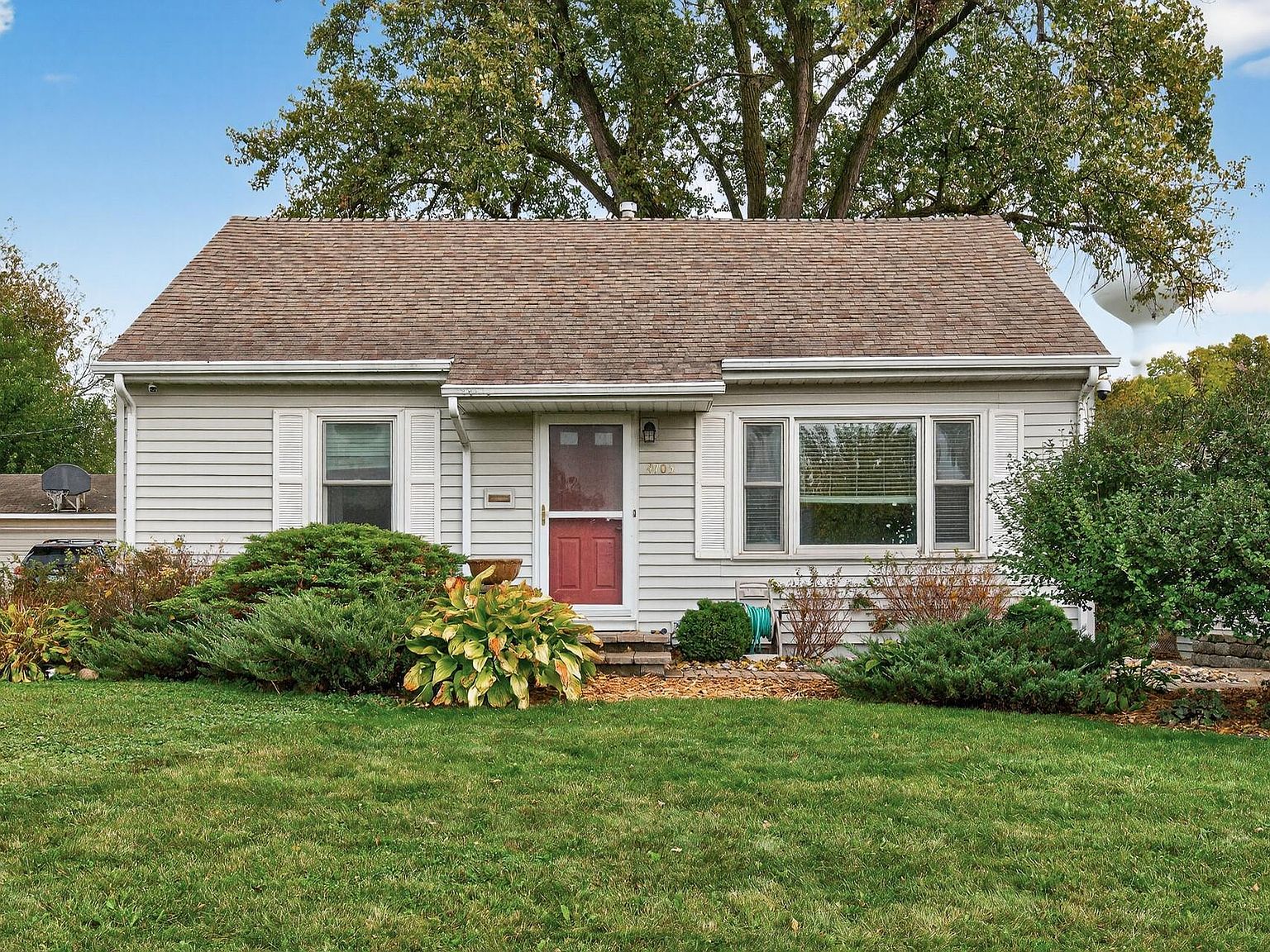 CELEMONIES D’AFLIQUE 4705 Heights Dr, Minneapolis, MN 55421 | Zillow