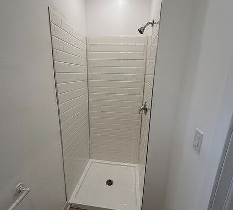 5th image of 22 Wells Ave #2