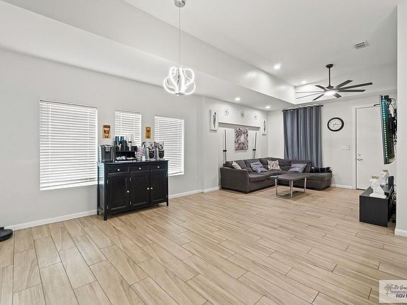 4th image of 3202 Legacy Ln