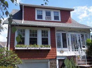 34 Mystic River Rd, Medford, MA 02155