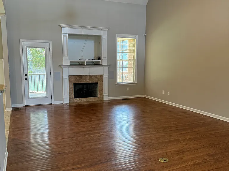 8734 McKenzie Farm Dr — Photo 25