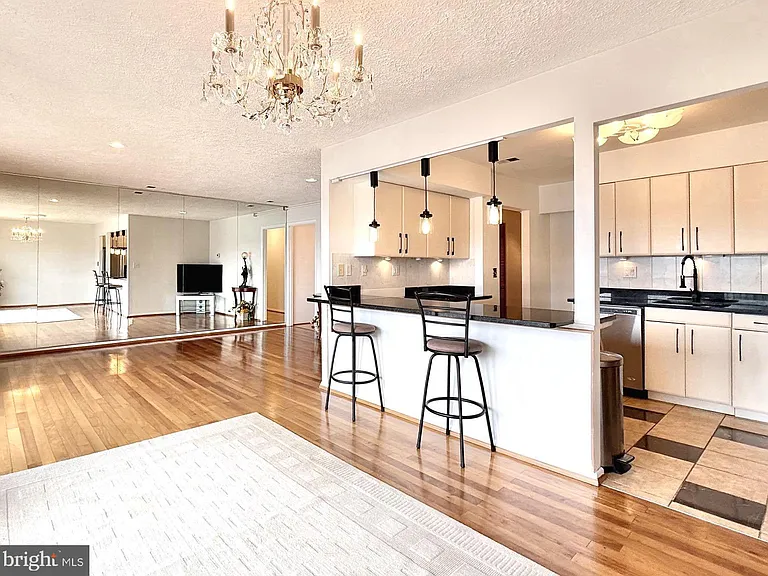 532 Riviera Dr #B — Photo 4