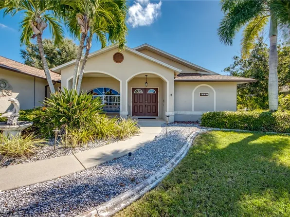 1927 SE 10th Pl, Cape Coral, FL 33990