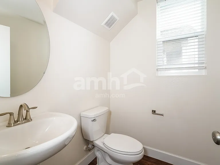 9228 Tigerlilly St SE — Photo 8