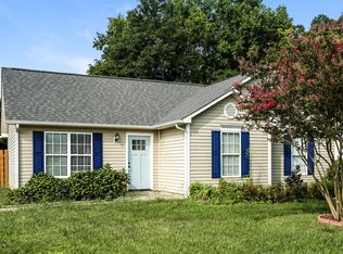 518 White Oak Ln, Matthews, NC 28104