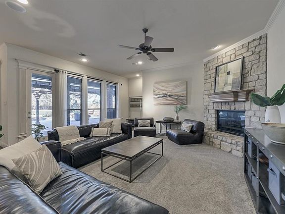 2nd image of 204 Capriole Ct