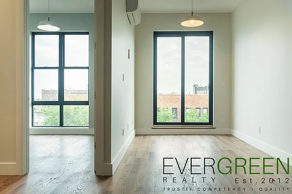 Rented by Evergreen Apartments BK | media 28