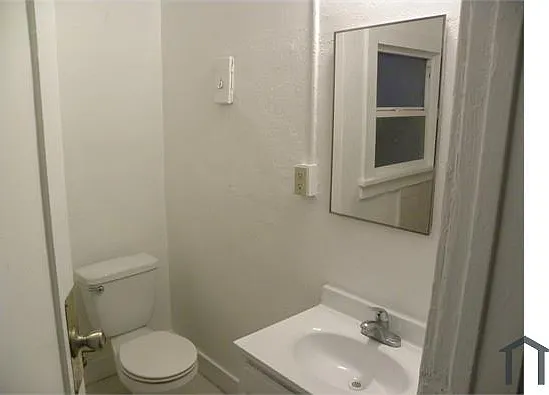 504 S Rampart Blvd #8 — Photo 10