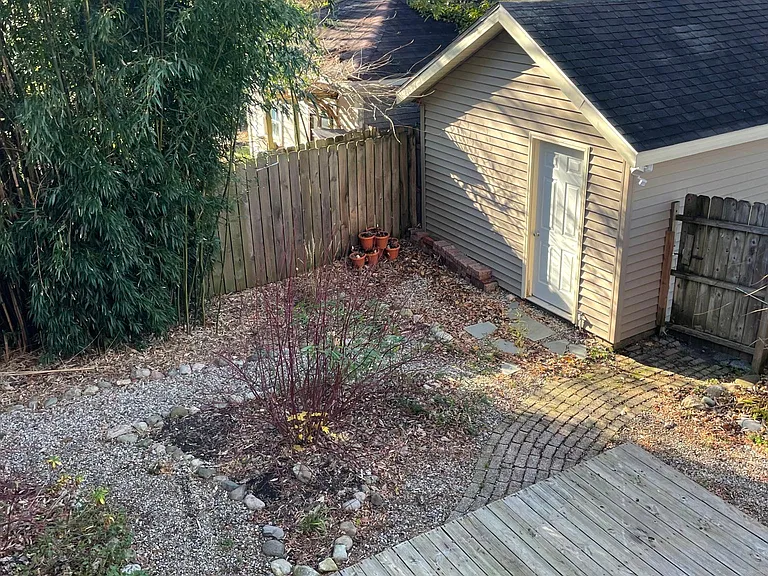 441 Rosewood Ave SE #UPSTAIRS — Photo 34