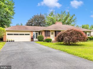 13318 Apple Hill Dr, Hagerstown, MD