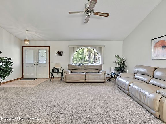 4th image of 2292 Estill Ave