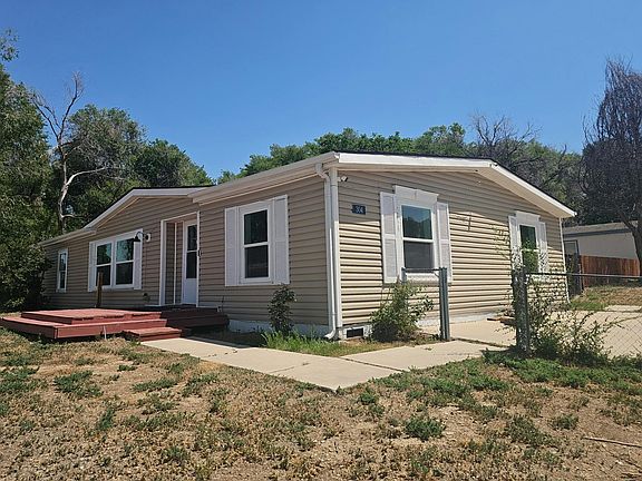 2nd image of 304 Comanche Village Dr