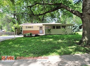 717 Dale Dr, Lincoln, NE 68510