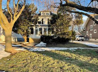 327 Otsego St, Storm Lake, IA 50588