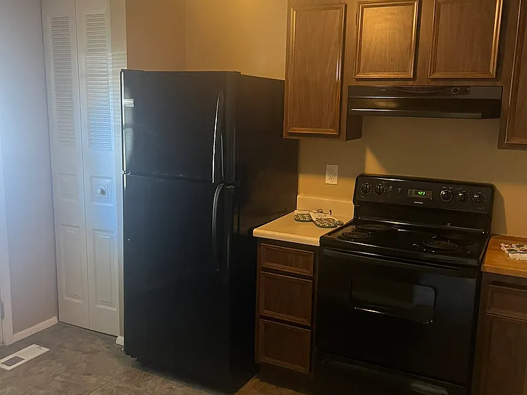 Willowrun Dr — Photo 8