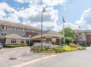 605 Barrington Ave APT 146, Dundee, IL 60118