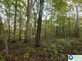 707 Walnut Ln, Albrightsville, PA 18210