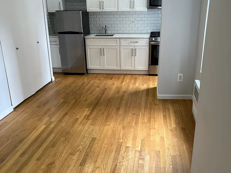516 E 79th St #6F — Photo 4