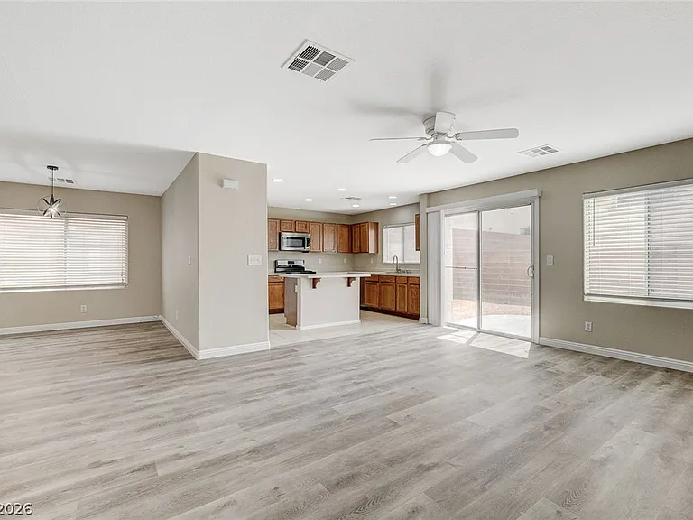 1129 Autumn Bay Ct — Photo 6