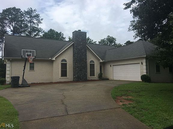 2nd image of 82 Dogwood Trail Dr