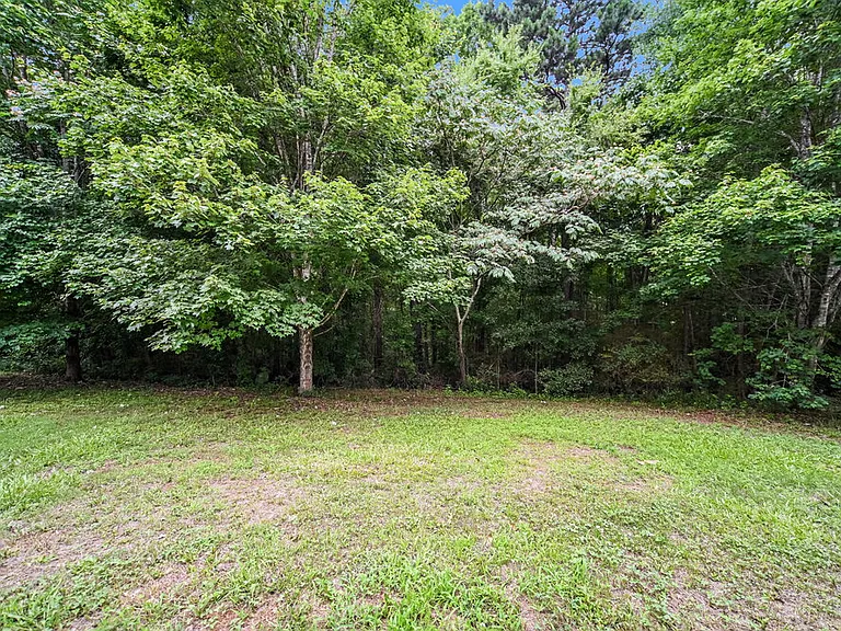 129 Makenna Dr — Photo 16