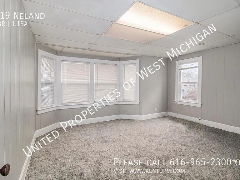 819 Neland Ave SE — Photo 4